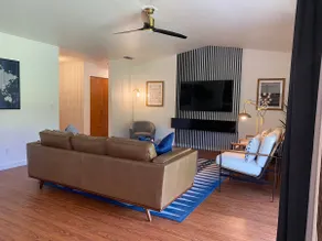 Arroyo Manor - Centrally Located - Image 3