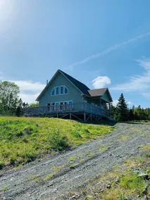 Salmonier River Retreat - Surrounded By Nature - Image 3