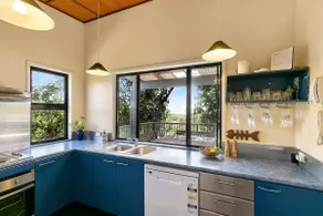 Straddie House - Image 3