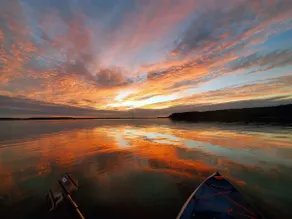 Lakefront with awesome sunsets. - Image 4