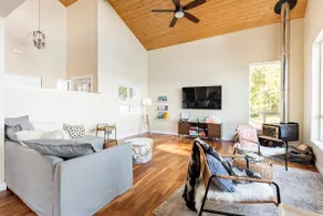 Olympic Forager House on the water with hot tub and kayaks - Image 3