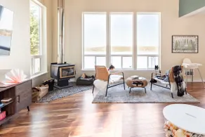 Olympic Forager House on the water with hot tub and kayaks - Image 2
