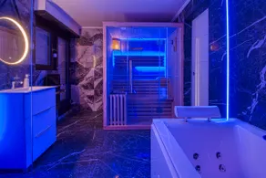 Private apartment with Sauna, Jacuzzi - Image 3