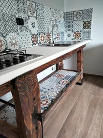 Two rooms and a bike - Image 4
