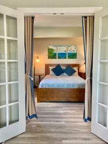 Fully Remodeled Spacious Suite in Hilo W/AC - Image 3