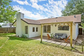 Modern Home near Q2 & Domain | Cowboy Pool + Grill - Image 4