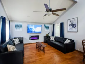 Cheerful 5 bedrooms house 15 mins to KC downtown - Image 5