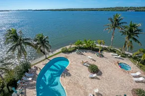 Stunning Waterfront Condo at Boca Ciega Resort 310 - Image 2