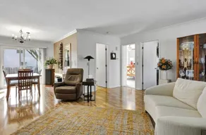 Cheerful 3 Bedroom Home- Close to MSU - Image 3