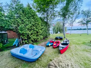 Cozy Lakefront Cottage - Canoeing, Fishing, Swimming & Firepit - Image 2