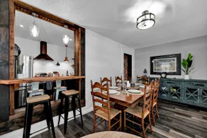 Walkable Downtown Gettysburg Retreat| Sleeps 8 - Image 5