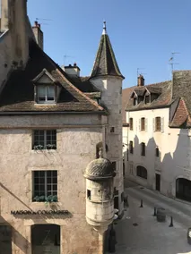 Opposite Colombier - Image 5