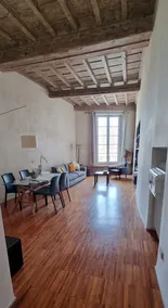 Bardi 33 Luxurious unit with amazing river View - Image 2
