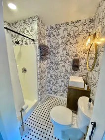 Toadhaus Modern Studio Suite in Athens GA Residential UGA artsy  - Image 5