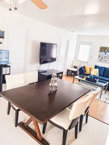 One bedroom cottage with free parking - Image 5
