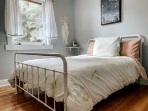 The Fox Den | Sleeps 6, Near the New River Gorge - Image 5