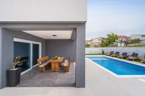Luxury Villa Noemi - Image 3