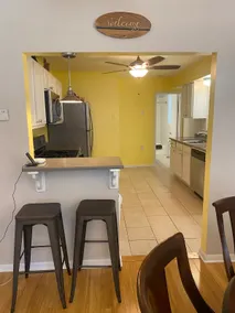 Rare Bay View apt with 2 full baths & master suite - Image 5