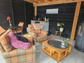 Luxury garden room with private pool and spa - Image 4