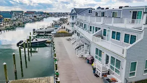Waterfront Townhome - 3Br/3 Bath - Great Location - Image 3