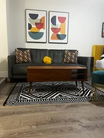 Cozy, Mid-Century Modern Retreat - Image 2