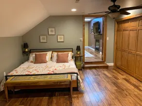 Serene Cozy Couples Getaway - Image 2