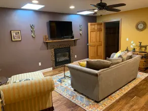 Serene Cozy Couples Getaway - Image 3