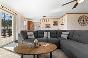 Three Bedroom Upper Unit near Kansas State Univers - Image 4