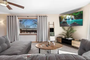 Three Bedroom Upper Unit near Kansas State Univers - Image 3