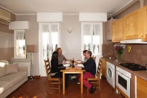 Milan Skyline Apartment - Image 5
