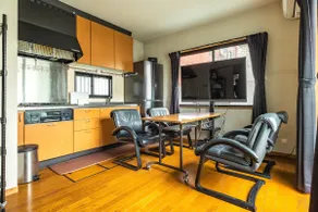 Basketball-Friendly House Near Station | Sleeps 10 - Image 2
