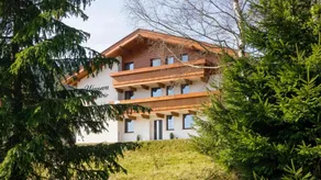 Comfortable Premium Apartment 6 with mountain views - Image 3