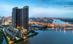 Luxury riverfront condo, worldclass facilities - Image 3