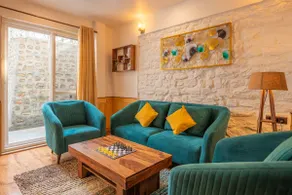 Bhimtal | 4BR Cottage on the Lake w/ BBQ & Bonfire - Image 4