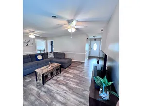 3 BD, 2 BA Home 3 min to MCAS / 11 Miles to Beach - Image 4