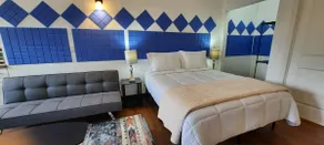 The Indigo House: Gecko Unit - Image 2