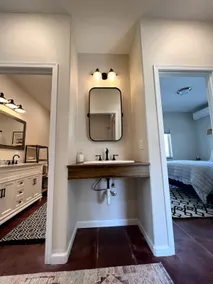 Perfect 2 BR Guesthouse in the heart of Custer! - Image 5