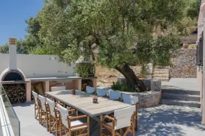 Alexandras's Mansion - Image 4