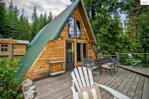 Pack River Cabin @ Twin Brook Chalets - Image 2