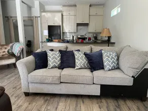 *Townhome style 3BR/Valley Ranch!*IAH 15 MIN* - Image 3