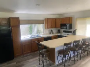 Spacious 3 bedroom home close to all the beaches! - Image 3