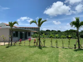 Kaze- palm trees and a large lawn garden, the sea, sunset, and starry sky from the stylish rooms - Image 3