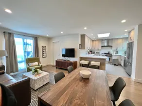 Modern 3 bedrooms 2 baths private flat on 2nd FL - Image 3