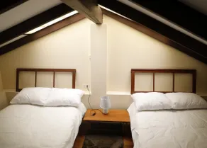 Beautiful two-story colonial apartment in Sucre - Image 4