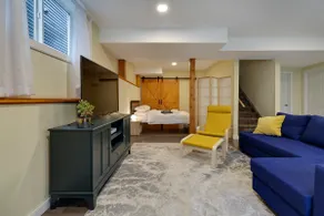 Adorable private suite with indoor fire place - Image 2