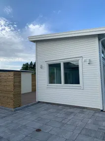 Adorable guesthouse with AC and free parking - Image 2