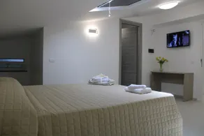 RENT GEMMA DEI 2 MARI ROOMS, FEEL AT HOME. - Image 3