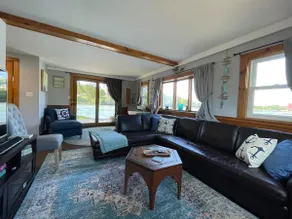 Salty Mermaid Cottage/Boat House - Image 4