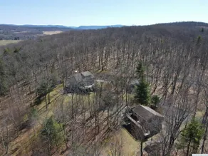 Sacred Dream Entire Property-Hot Tub Copake Lake - Image 4