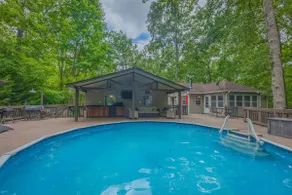 Wooded Cottage/Hot tub/Gameroom/Firepit/pets ok - Image 2